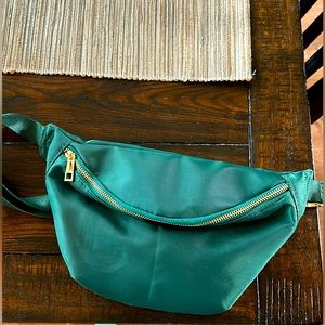 Evergreen Fanny back